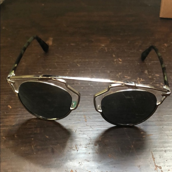 Sunglasses - Picture 4 of 4